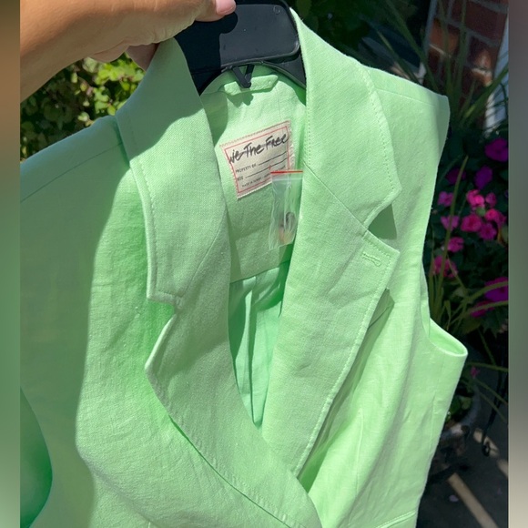 We The Free FP Lime Green Sleeveless Linen Vest Blazer. - Picture 4 of 14